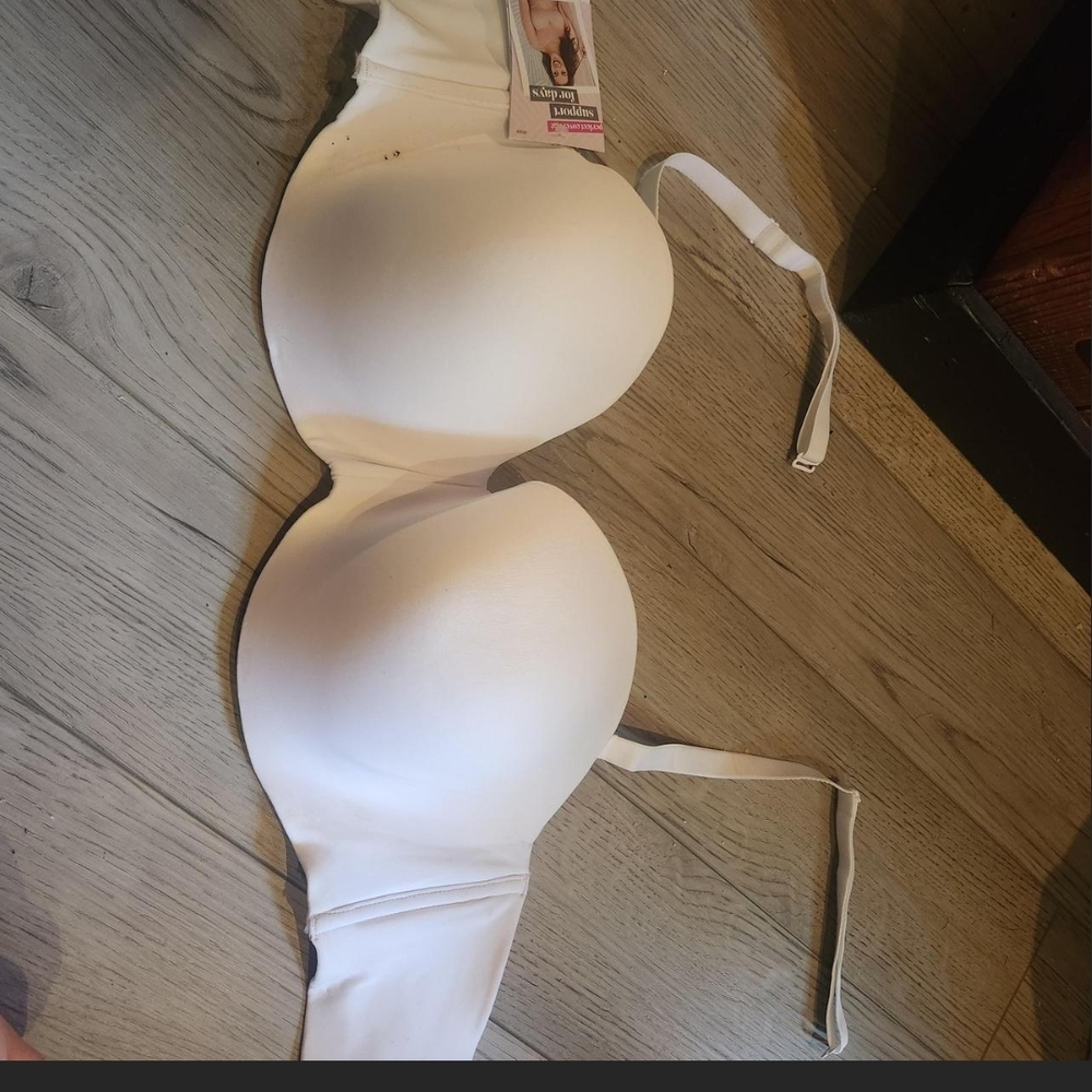 Maidenform Classic White Strapless Bra